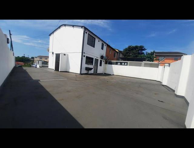 3 BEDROOM DUPLEX FOR SALE IN GREENBURY